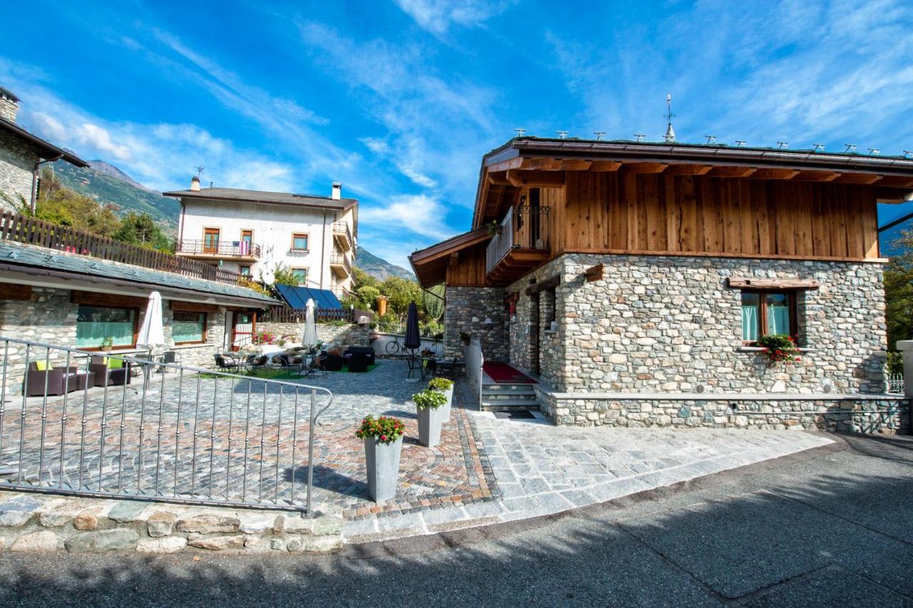 B&B Pousada Rio Aosta-Servizi Di Bed And Breakfast Saint-Christophe Eksteriør billede