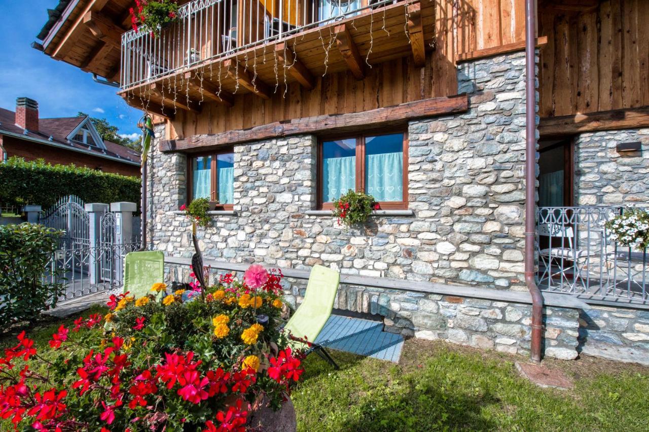 B&B Pousada Rio Aosta-Servizi Di Bed And Breakfast Saint-Christophe Eksteriør billede