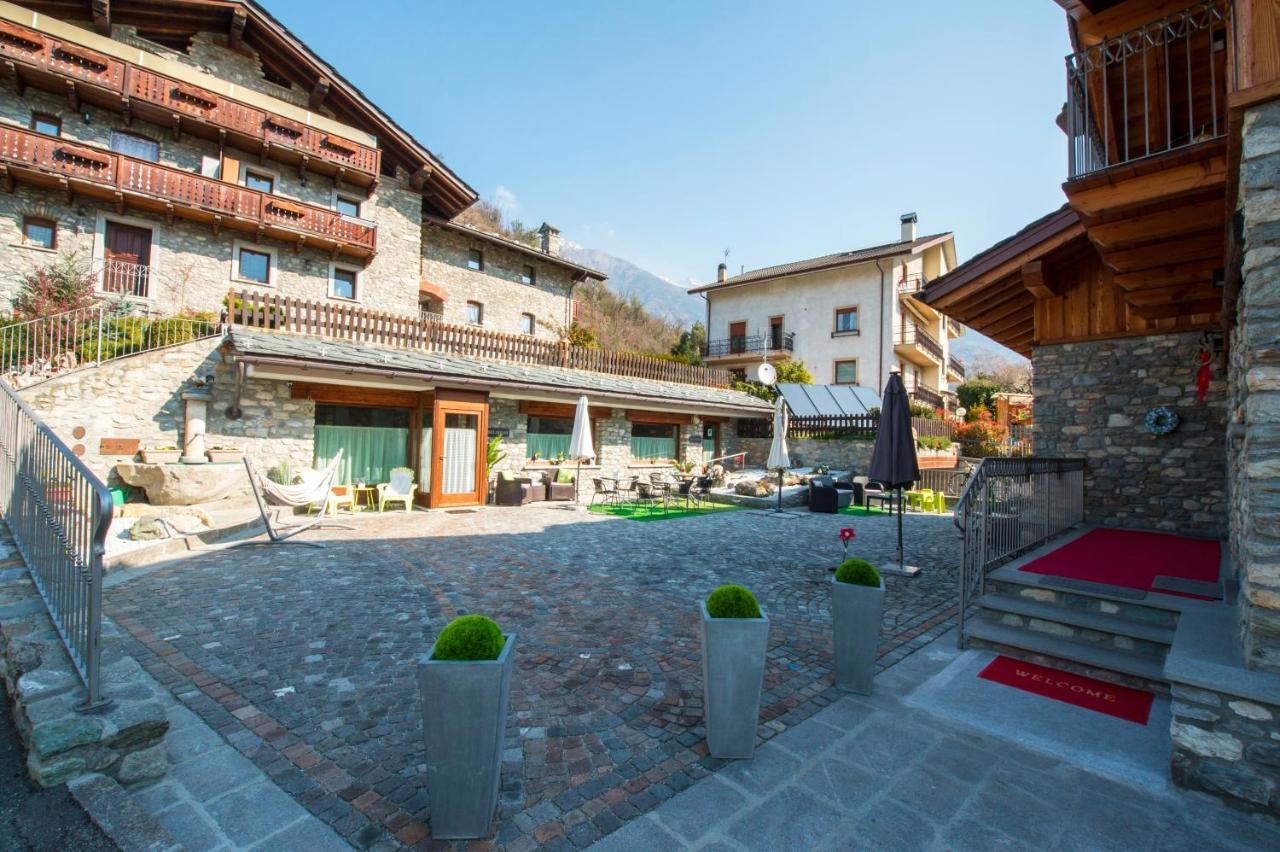 B&B Pousada Rio Aosta-Servizi Di Bed And Breakfast Saint-Christophe Eksteriør billede