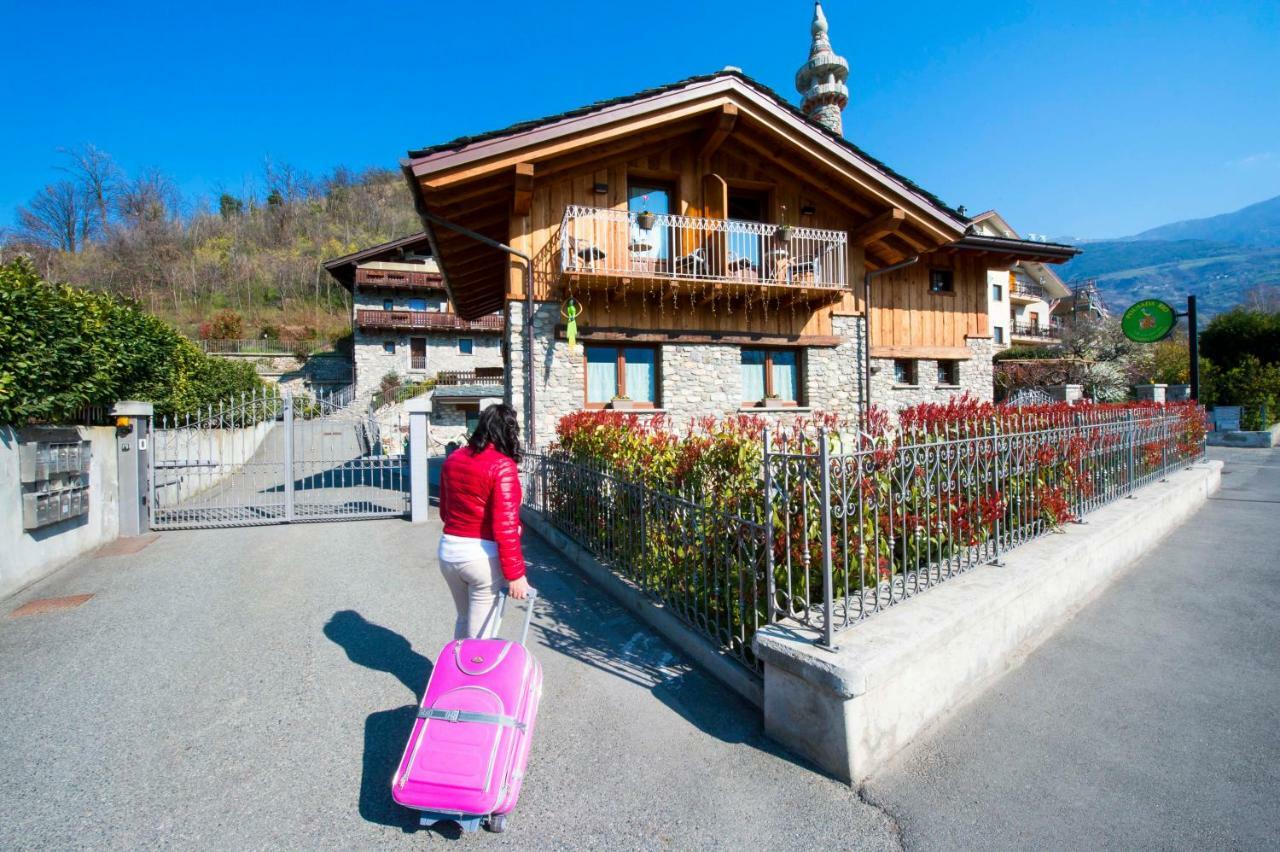 B&B Pousada Rio Aosta-Servizi Di Bed And Breakfast Saint-Christophe Eksteriør billede